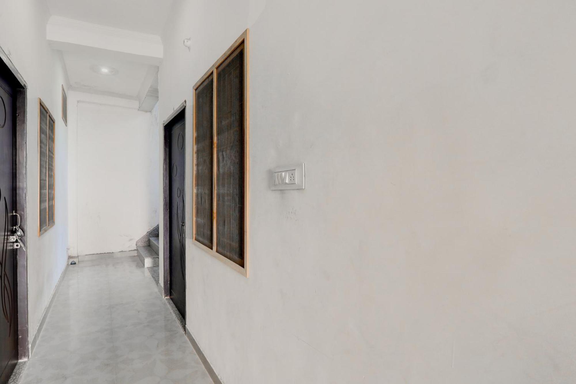 Oyo Flagship Shine Hotel Chinhat Экстерьер фото