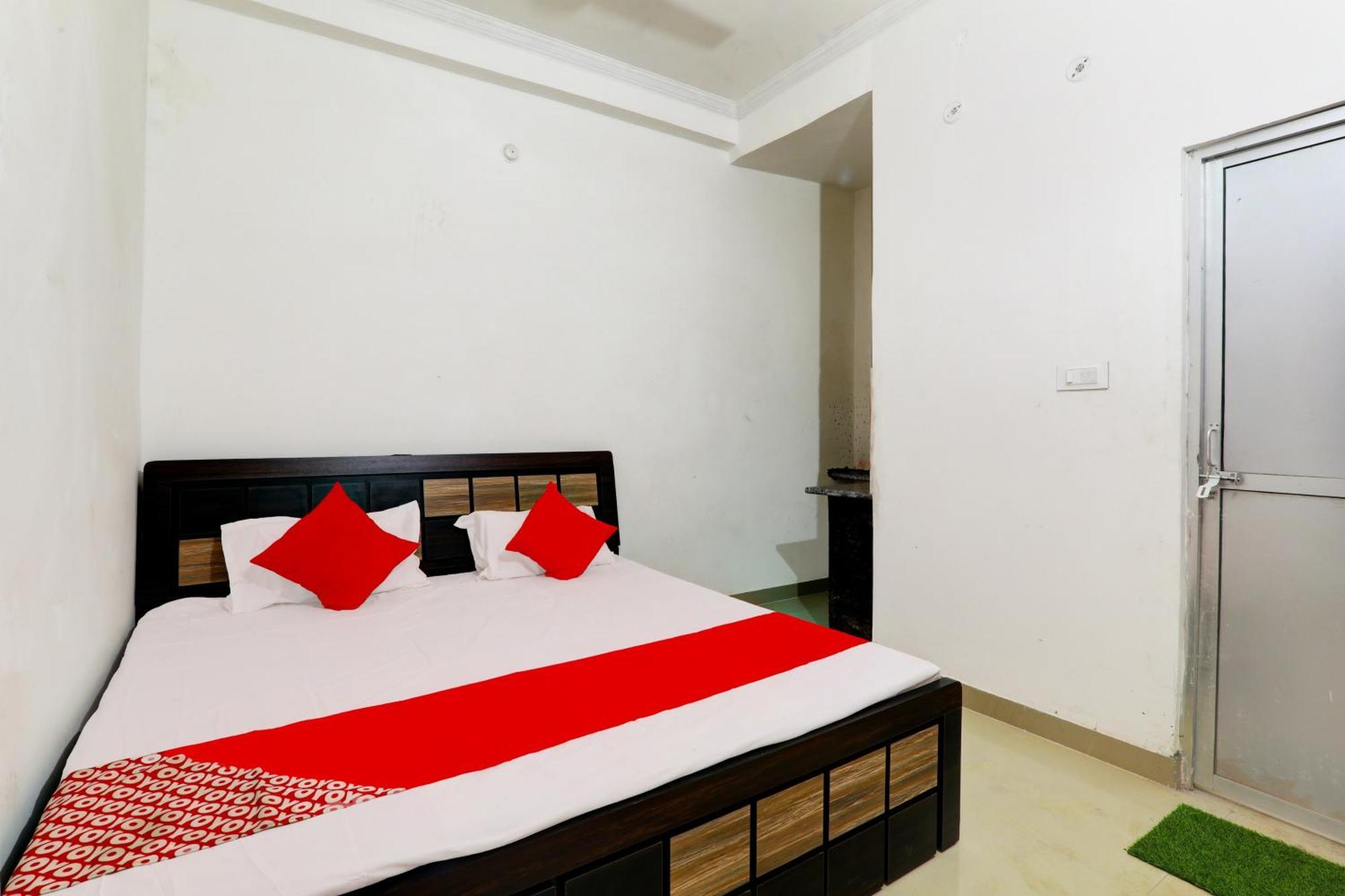 Oyo Flagship Shine Hotel Chinhat Экстерьер фото
